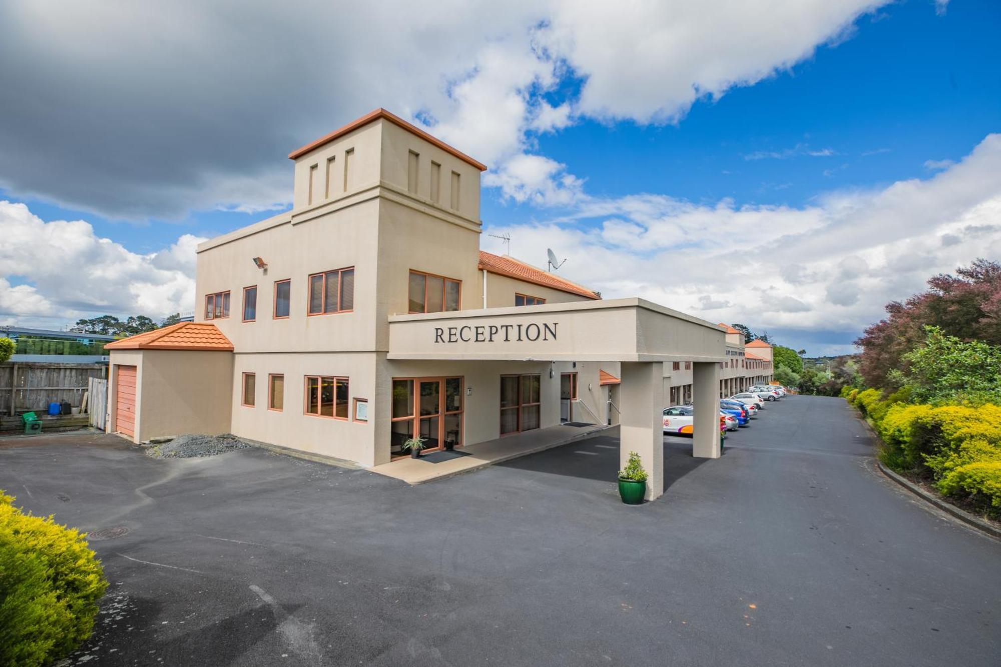 Albany Executive Motor Inn Limited オークランド エクステリア 写真
