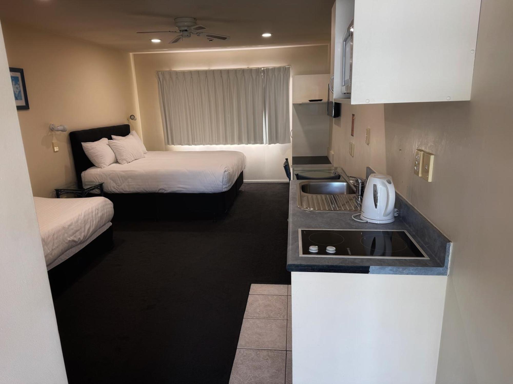 Albany Executive Motor Inn Limited オークランド エクステリア 写真